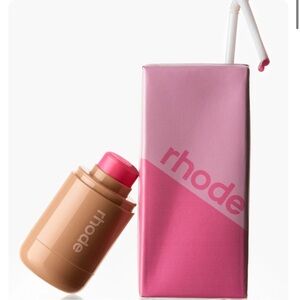 Rhode Pocket Blush in “Juice Box”